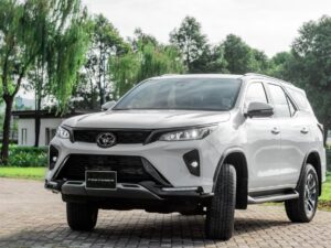 TOYOTA FORTUNER